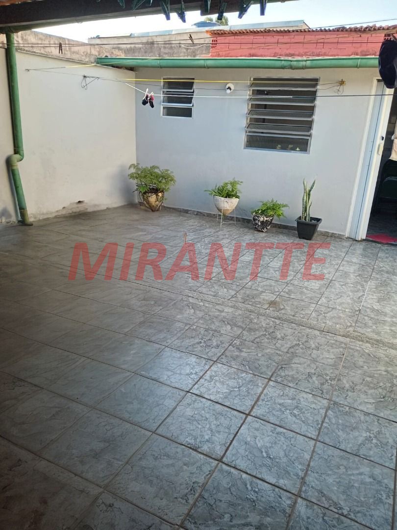 Casa terrea de 200m² com 3 quartos em Parque Santo Antônio