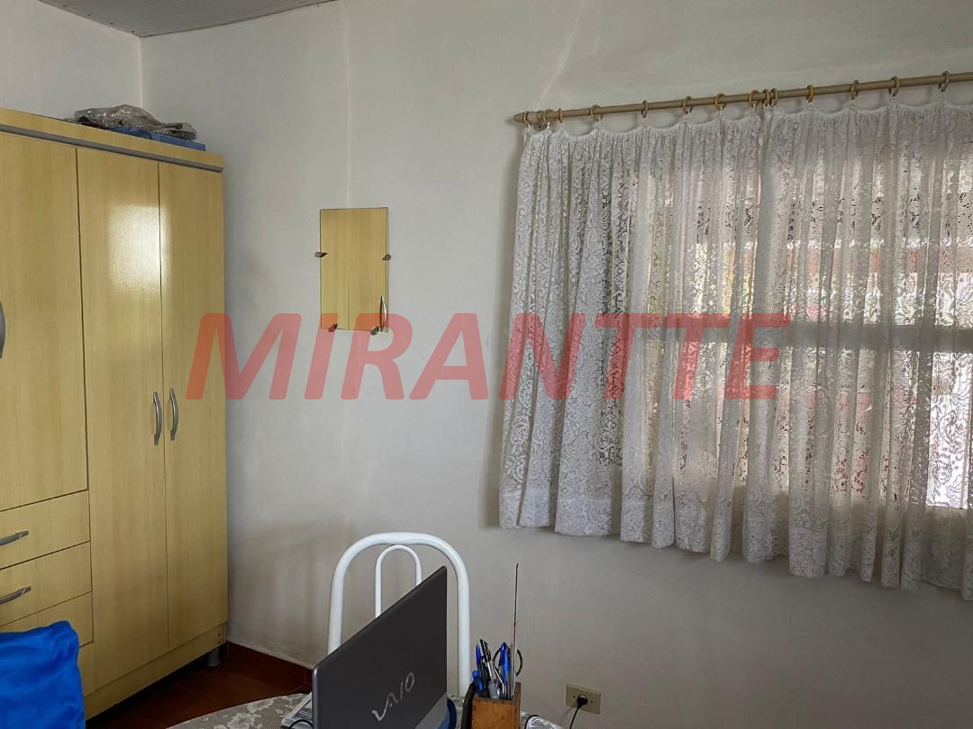 Casa terrea de 200m² com 3 quartos em Parque Santo Antônio