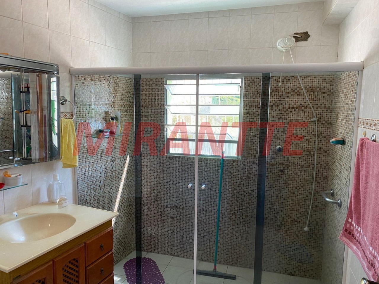 Casa terrea de 200m² com 3 quartos em Parque Santo Antônio