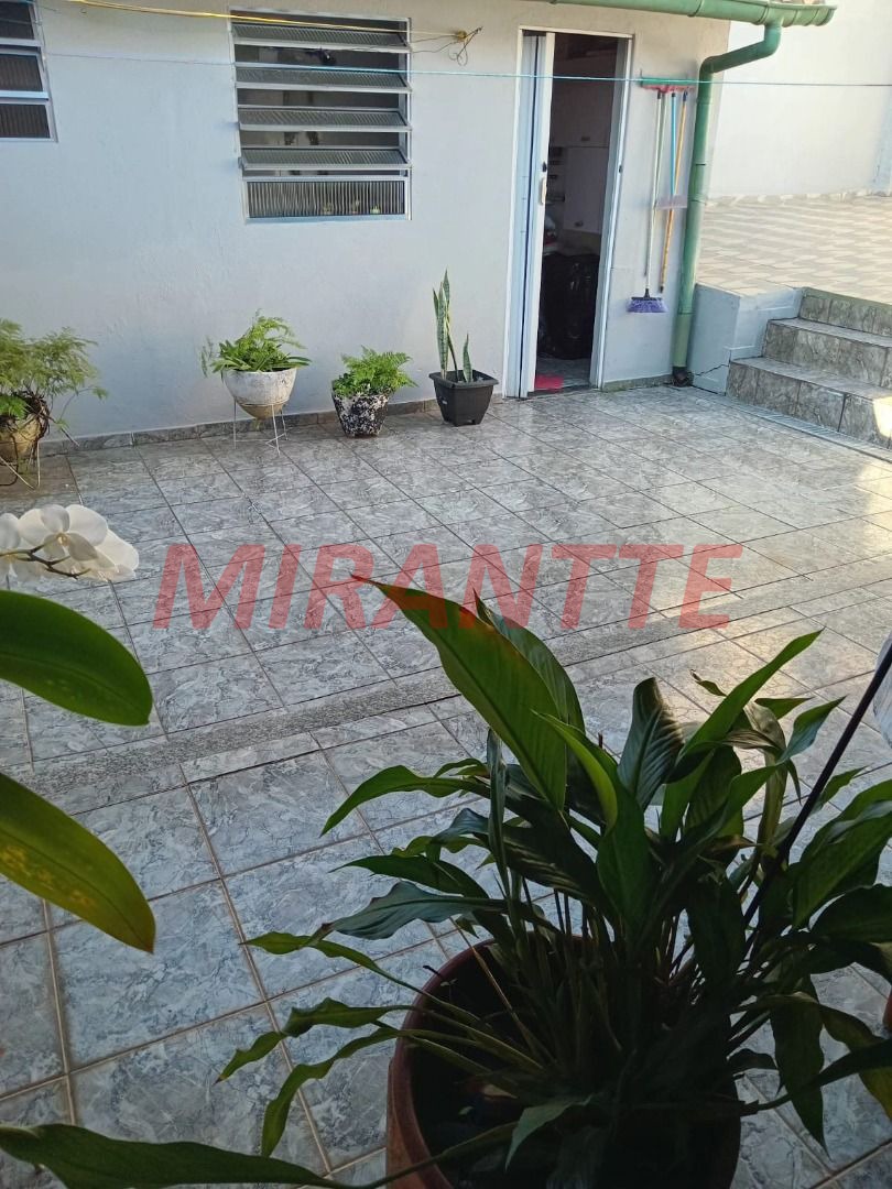 Casa terrea de 200m² com 3 quartos em Parque Santo Antônio