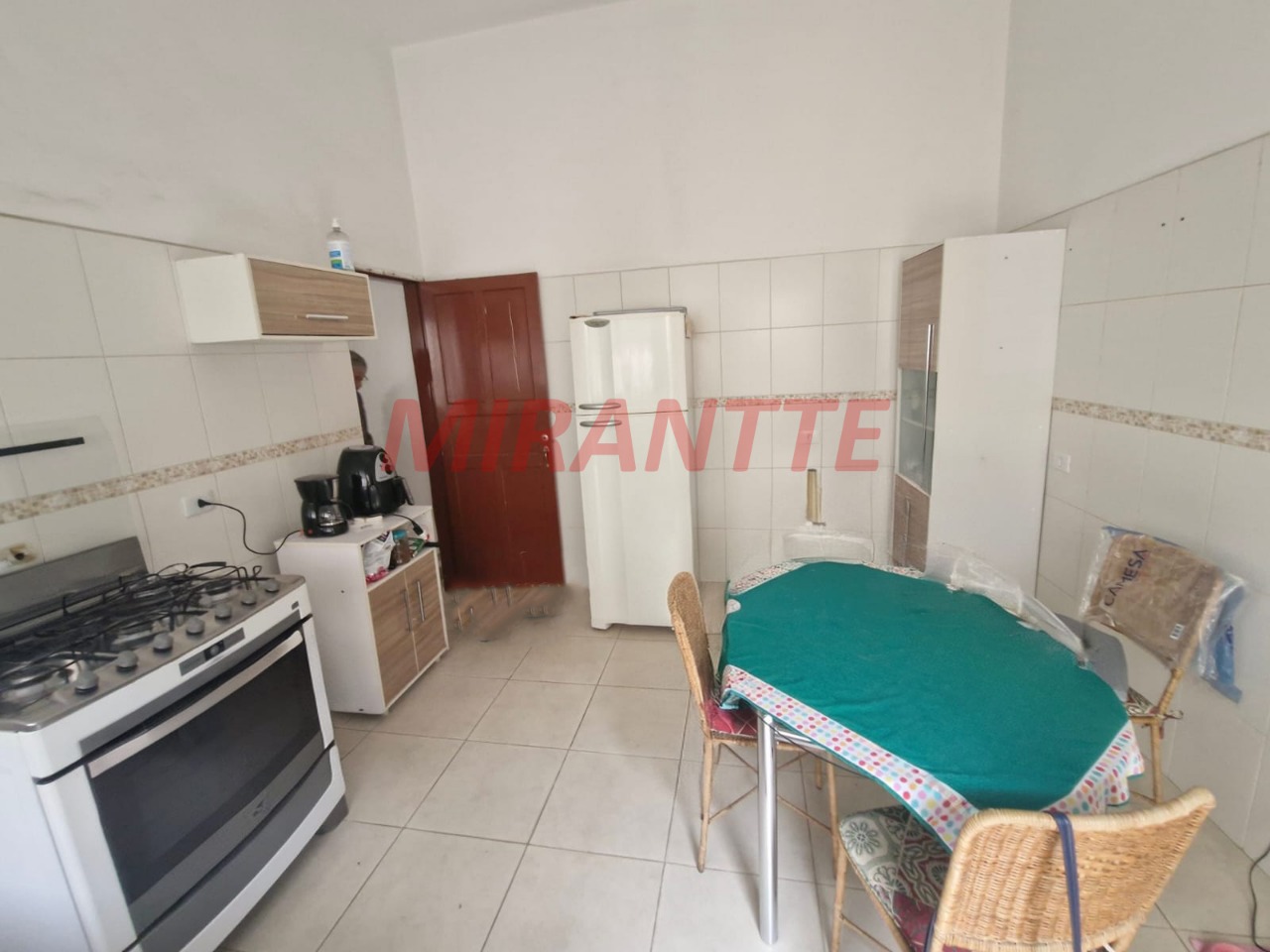 Casa terrea de 266m² com 4 quartos em Vila Gustavo