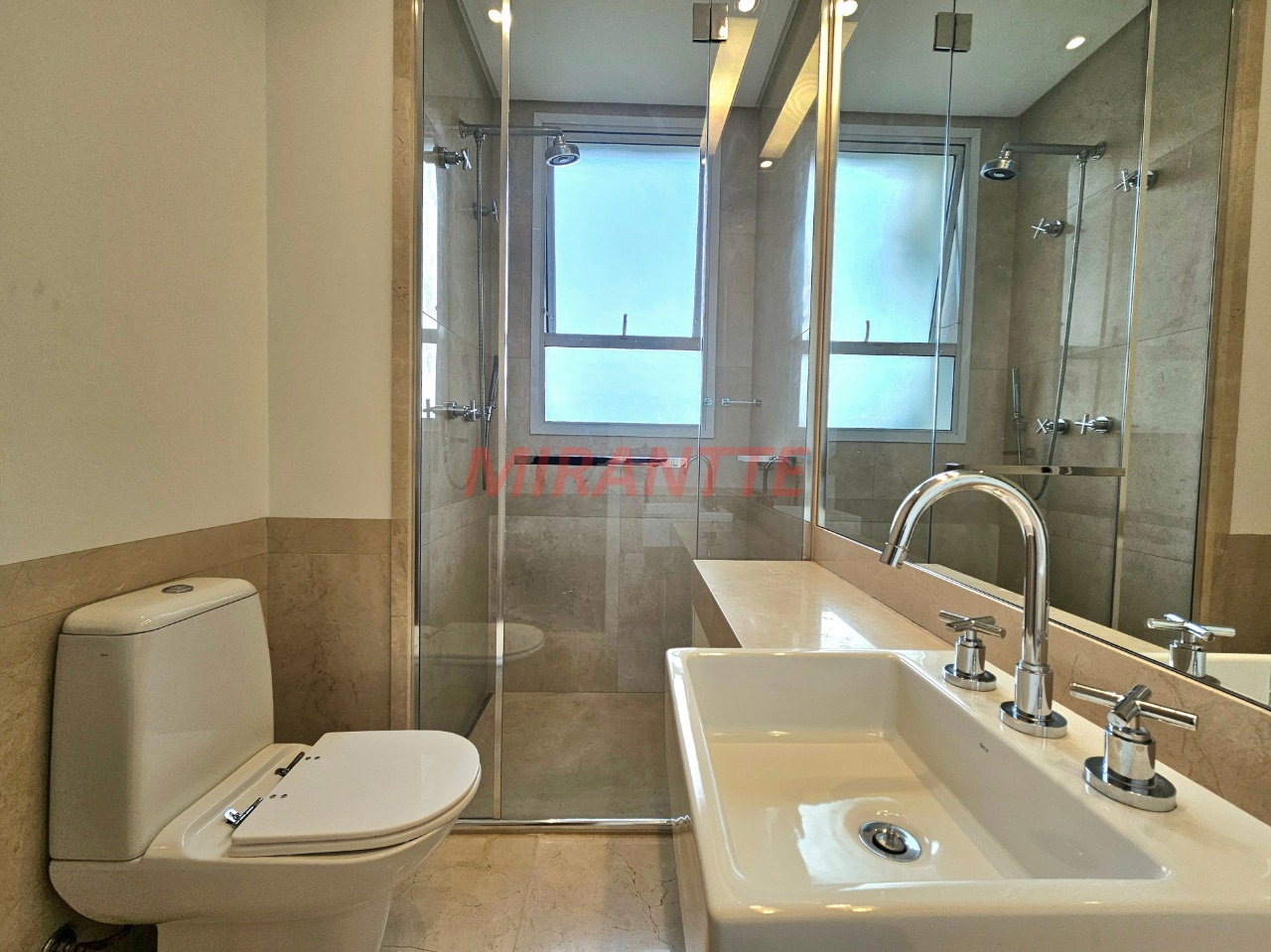 Apartamento de 400m² com 4 quartos em Moema