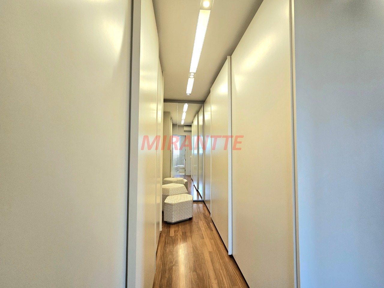 Apartamento de 400m² com 4 quartos em Moema