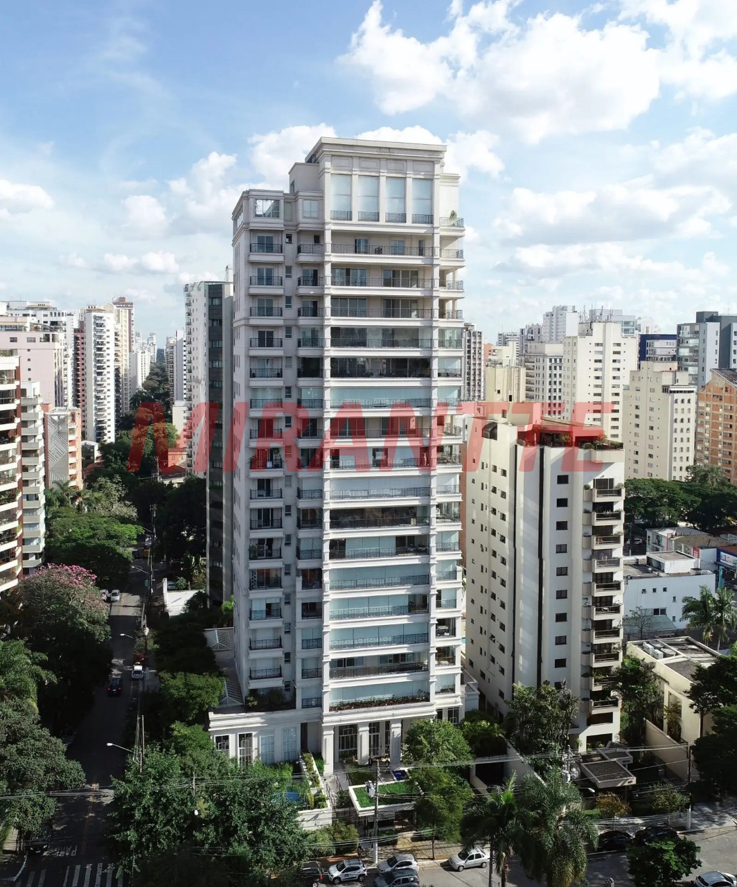 Apartamento de 400m² com 4 quartos em Moema