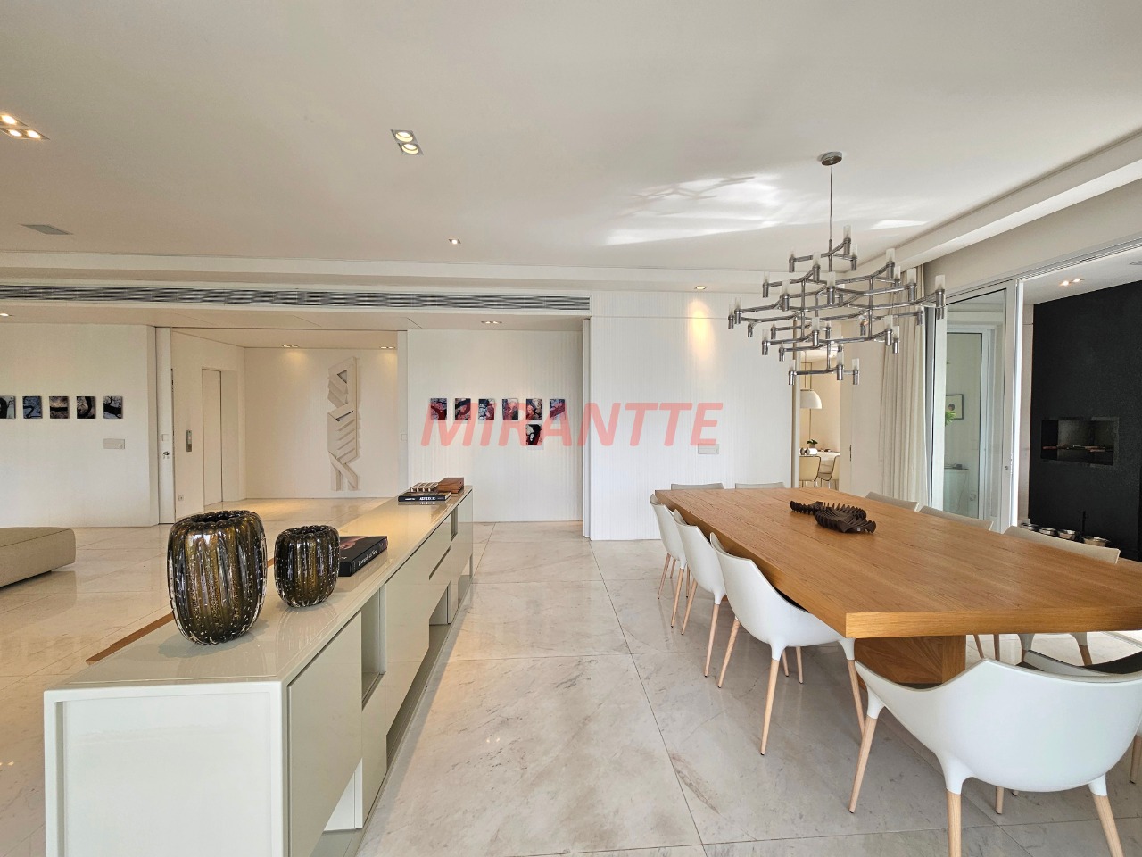 Apartamento de 400m² com 4 quartos em Moema