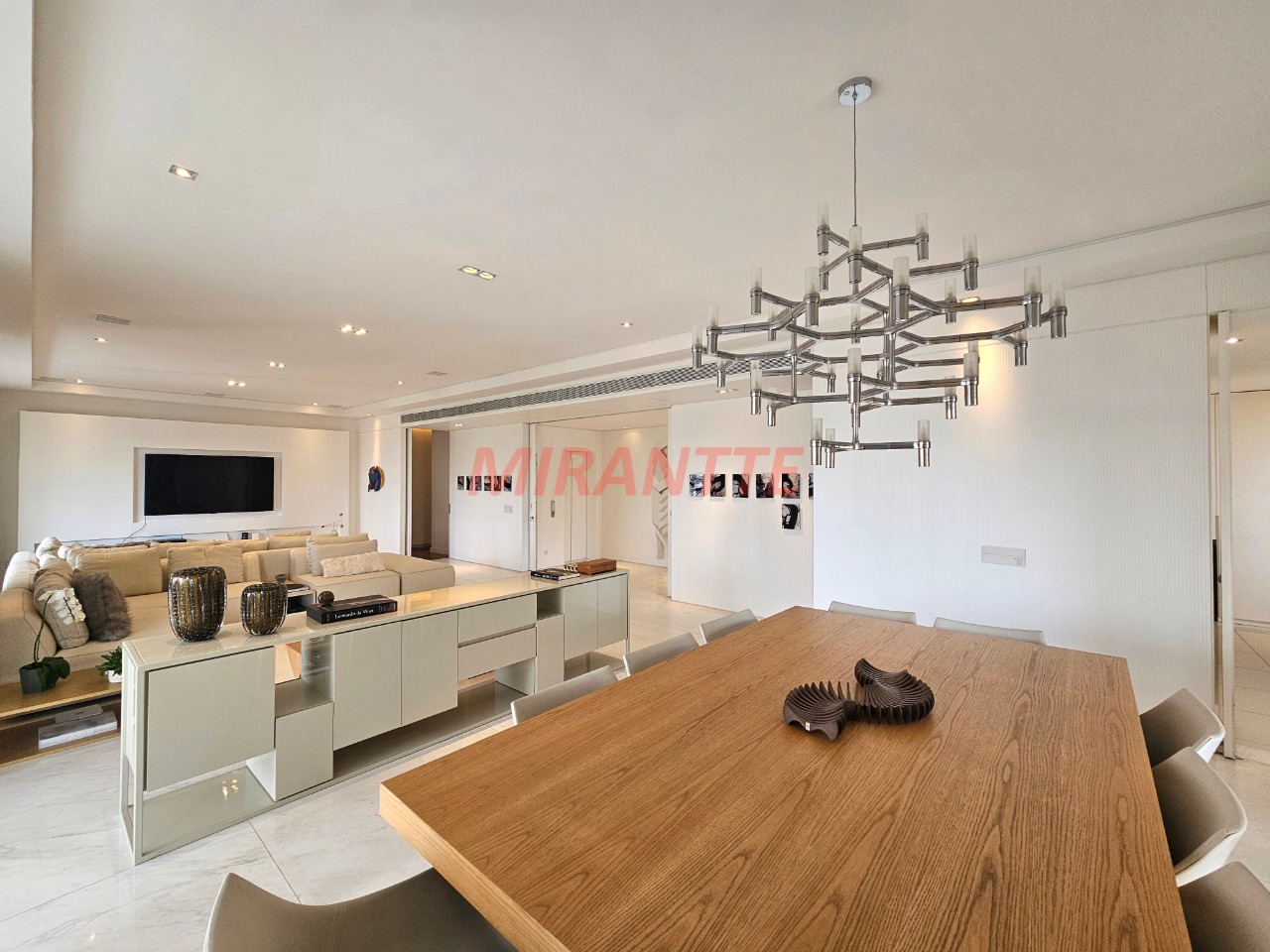 Apartamento de 400m² com 4 quartos em Moema