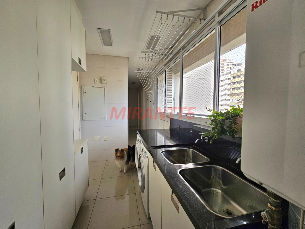 Apartamento de 400m² com 4 quartos em Moema