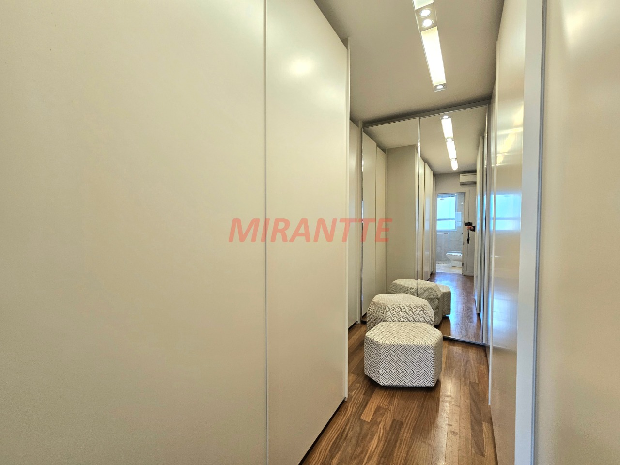 Apartamento de 400m² com 4 quartos em Moema