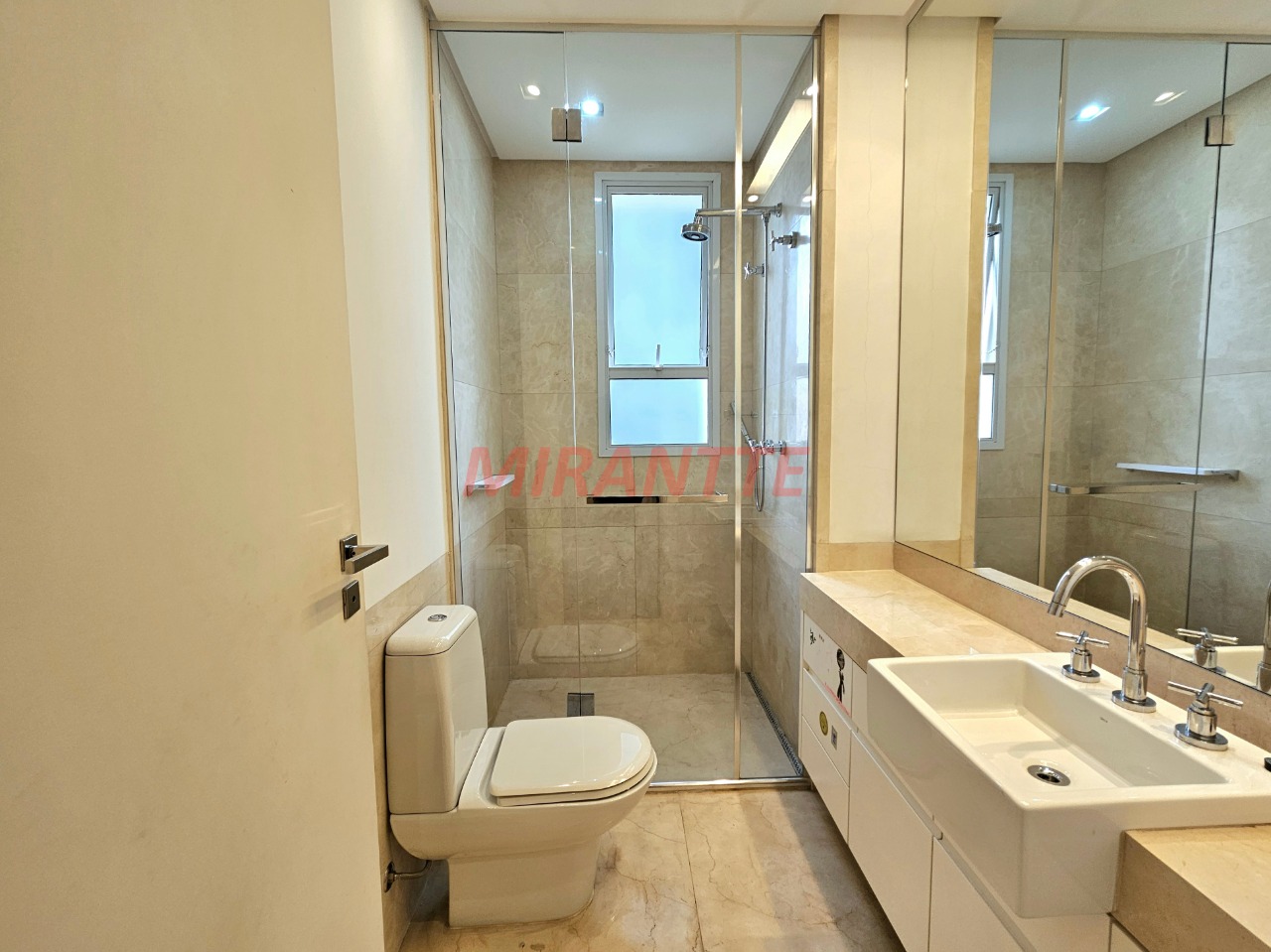 Apartamento de 400m² com 4 quartos em Moema