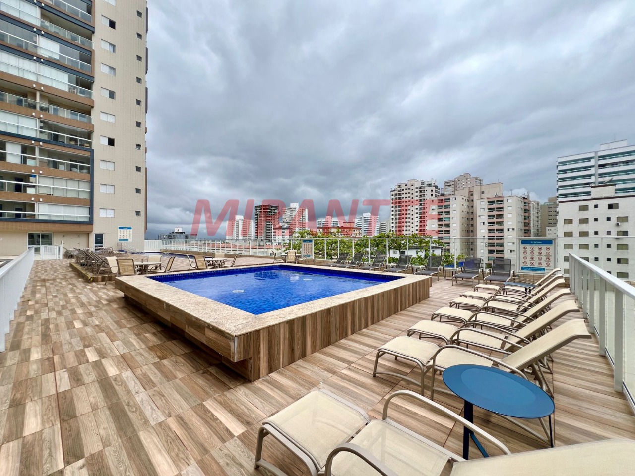 Apartamento de 91.14m² com 2 quartos em AVIAÇÃO