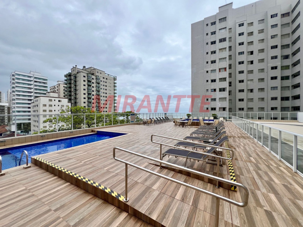 Apartamento de 91.14m² com 2 quartos em AVIAÇÃO