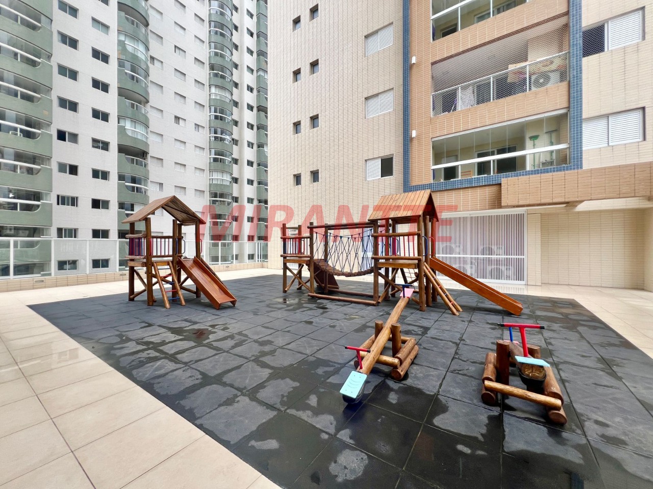 Apartamento de 91.14m² com 2 quartos em AVIAÇÃO