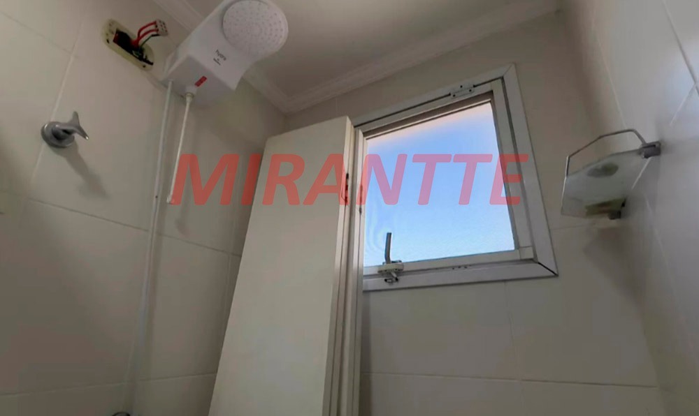 Apartamento de 60m² com 2 quartos em Vila Galvão