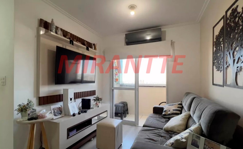 Apartamento de 60m² com 2 quartos em Vila Galvão