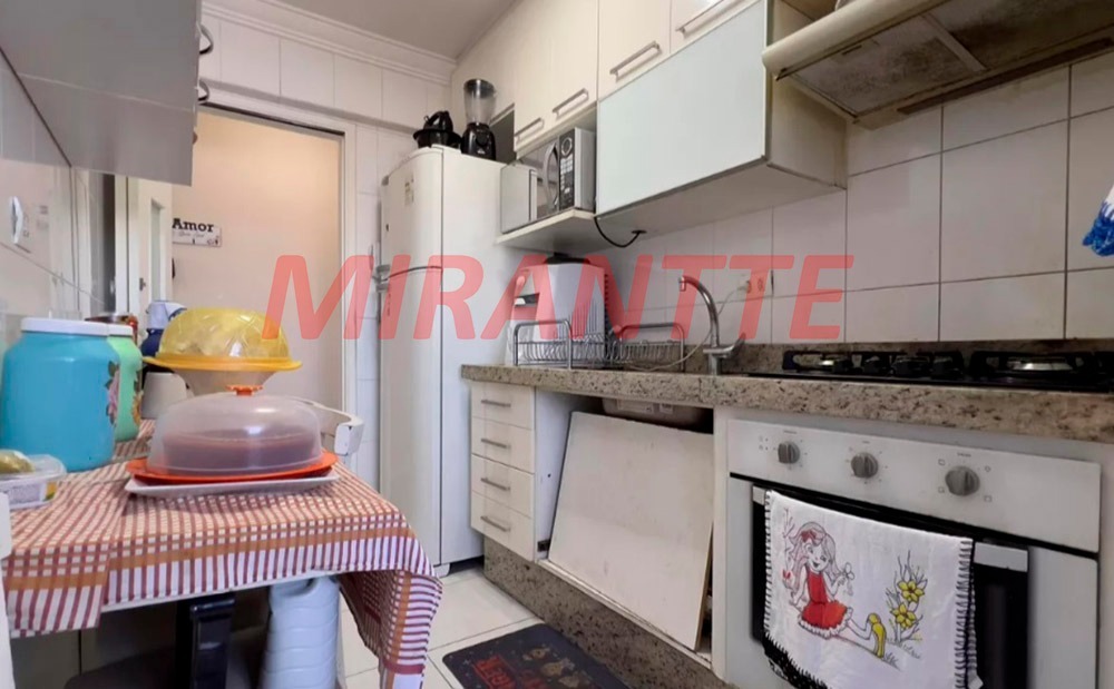 Apartamento de 60m² com 2 quartos em Vila Galvão