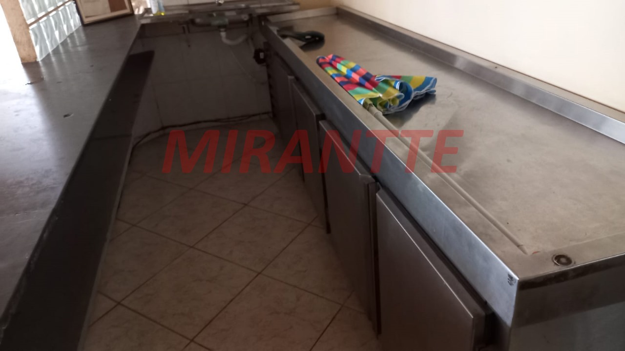 Comercial de 300m² em Roseira