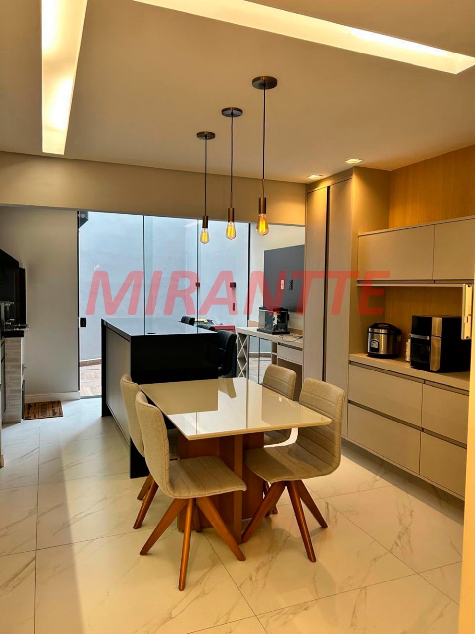 Sobrado de 123m² com 3 quartos em Chora Menino