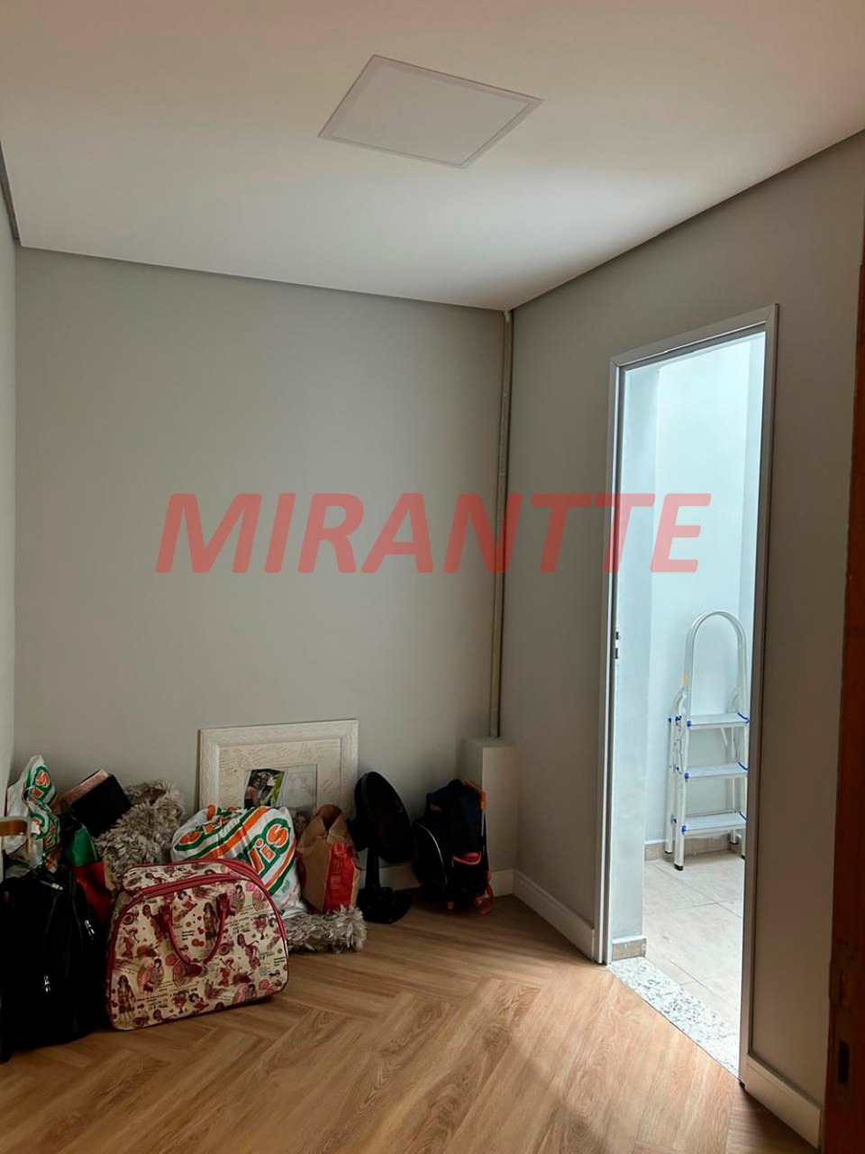 Sobrado de 123m² com 3 quartos em Chora Menino