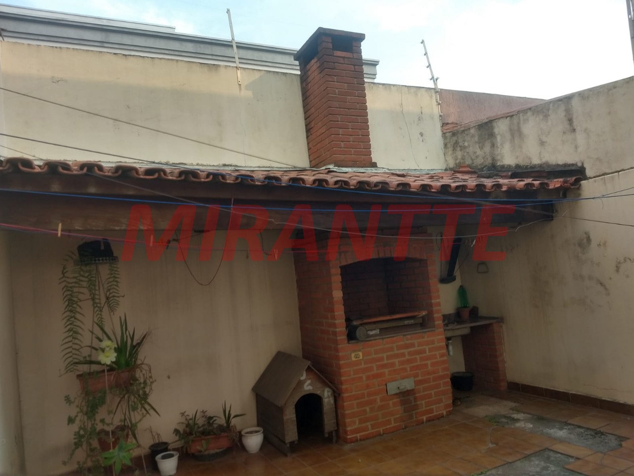 Sobrado de 150m² com 4 quartos em Sítio Do Morro