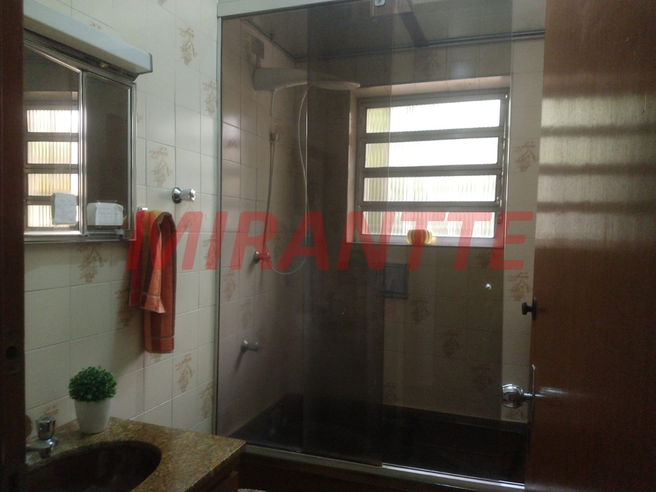 Sobrado de 150m² com 4 quartos em Sítio Do Morro