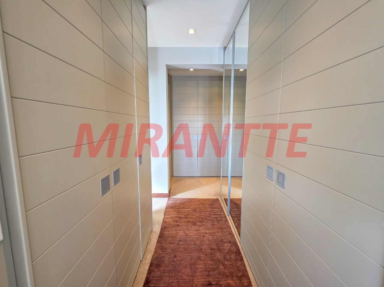 Cobertura de 386m² com 4 quartos em Campo Belo
