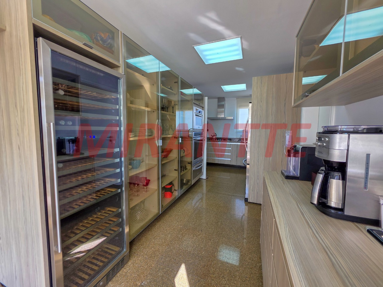 Cobertura de 386m² com 4 quartos em Campo Belo