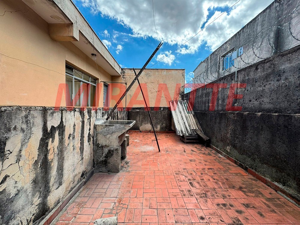 Sobrado de 242m² com 4 quartos em Vila Penteado