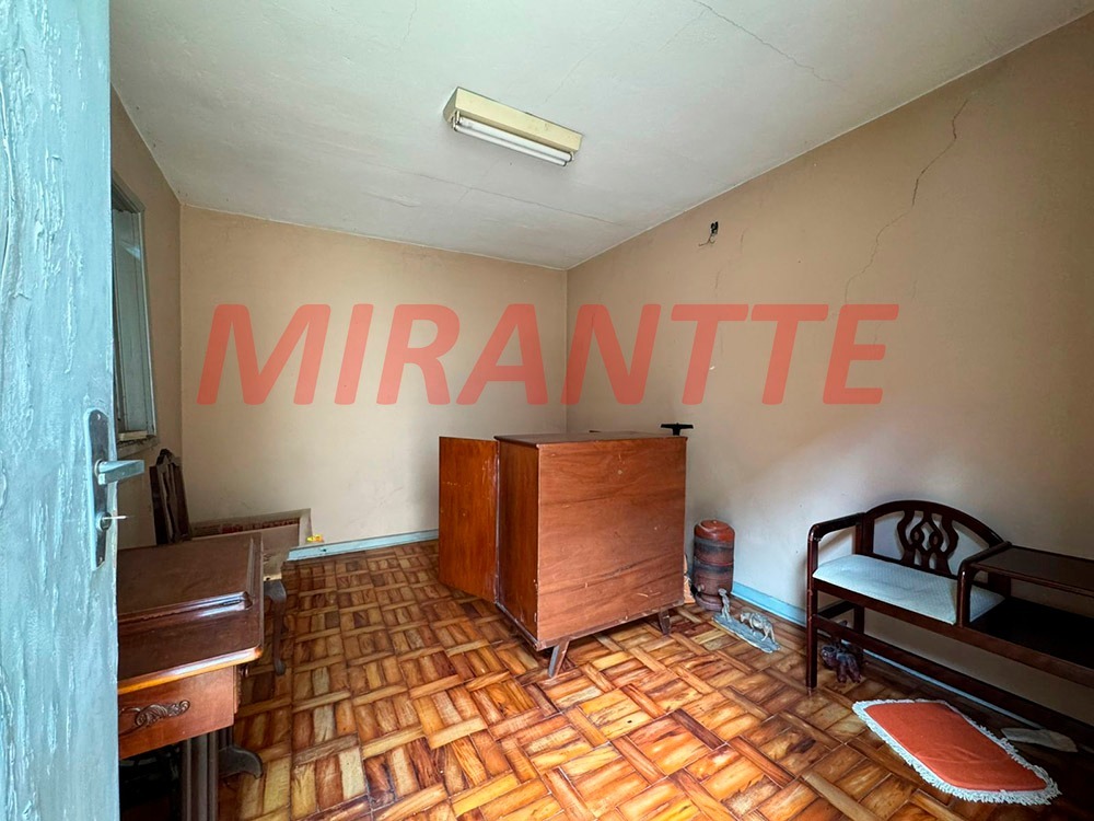 Sobrado de 242m² com 4 quartos em Vila Penteado