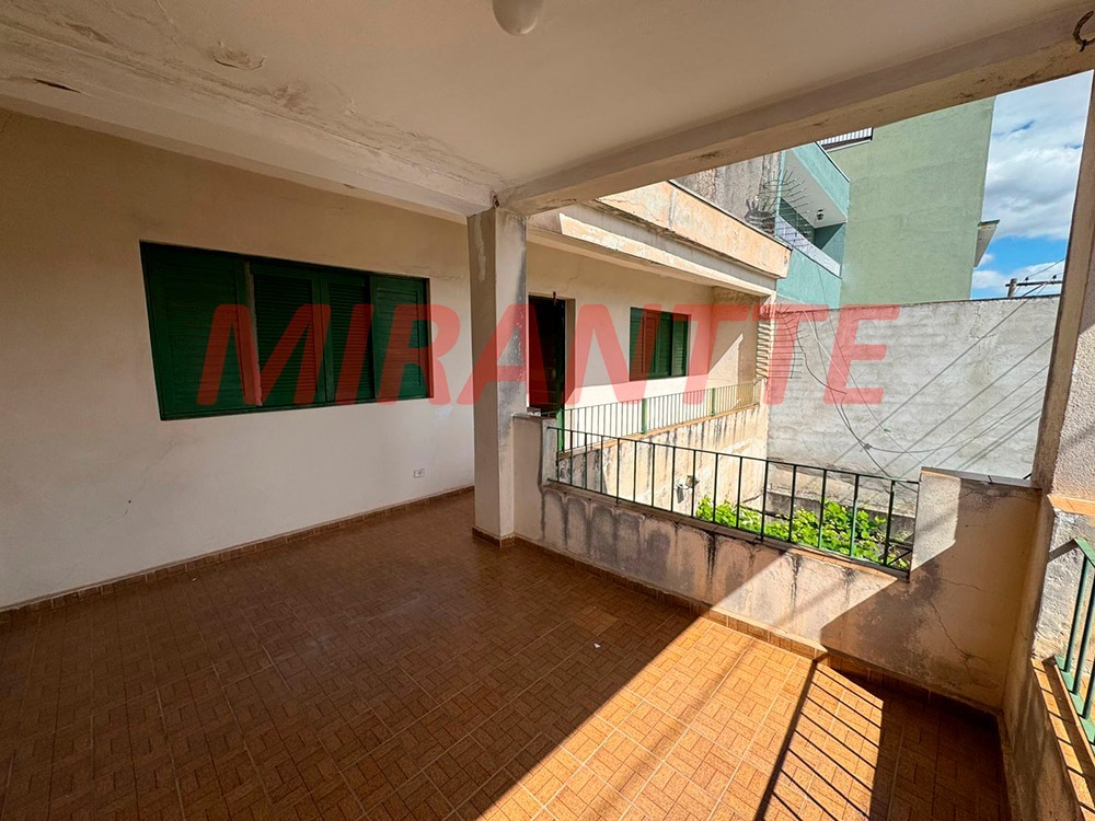 Sobrado de 242m² com 4 quartos em Vila Penteado