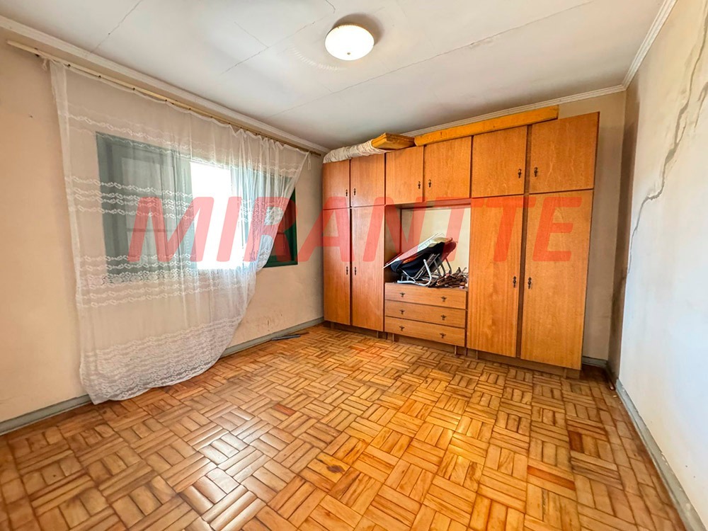 Sobrado de 242m² com 4 quartos em Vila Penteado