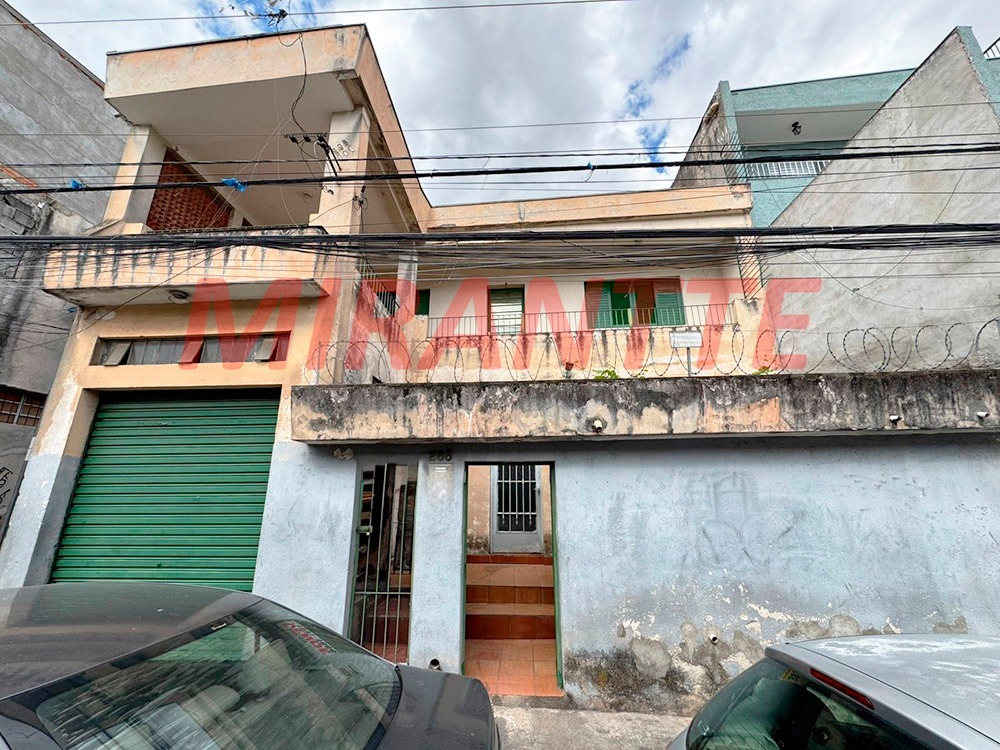 Sobrado de 242m² com 4 quartos em Vila Penteado