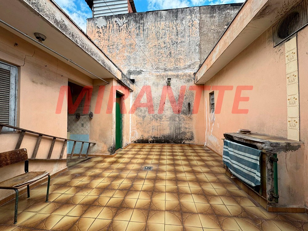Sobrado de 242m² com 4 quartos em Vila Penteado