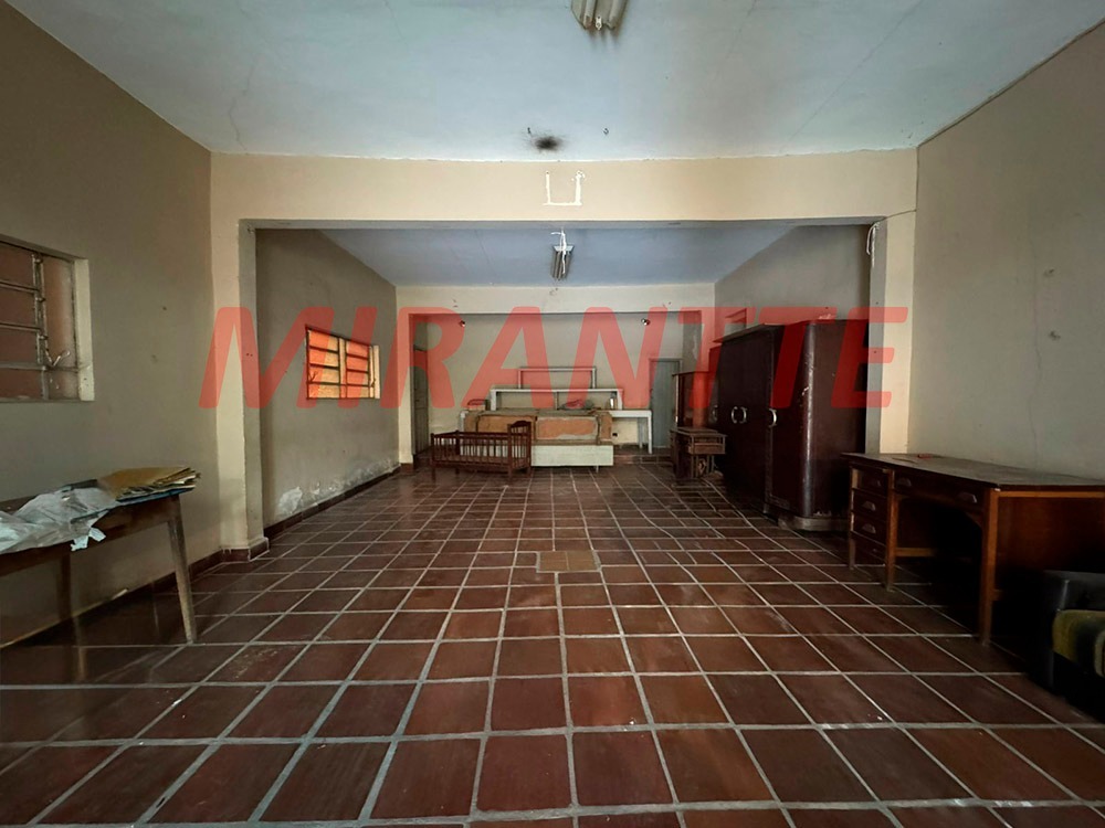 Sobrado de 242m² com 4 quartos em Vila Penteado