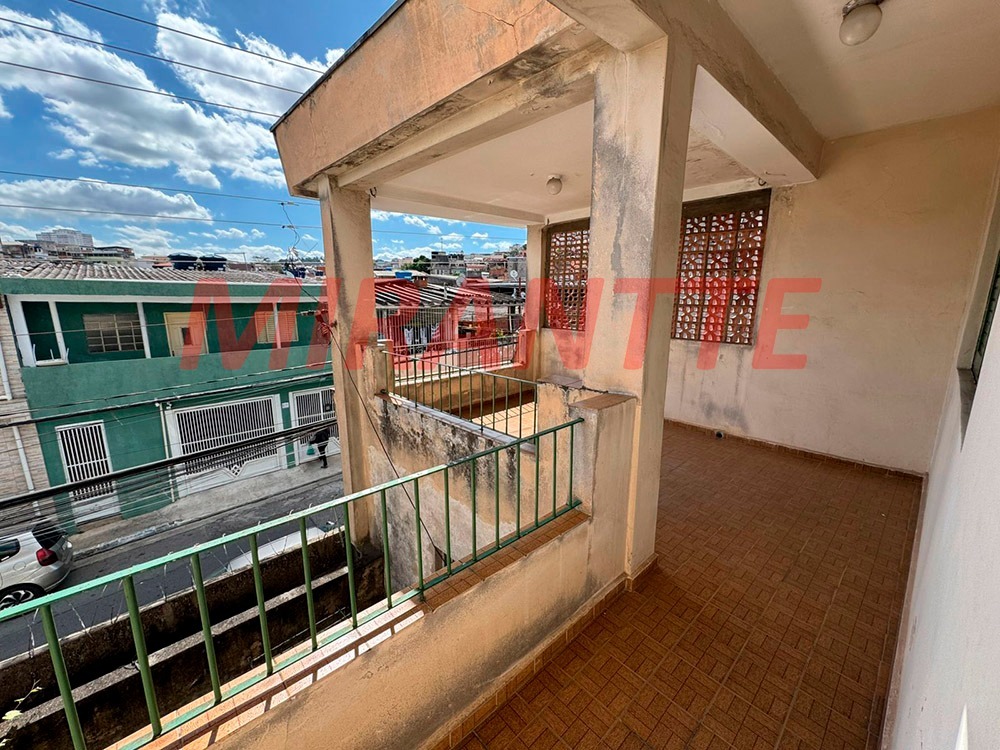 Sobrado de 242m² com 4 quartos em Vila Penteado