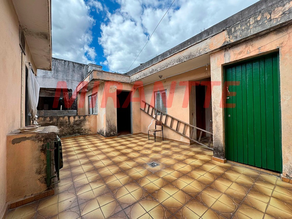 Sobrado de 242m² com 4 quartos em Vila Penteado
