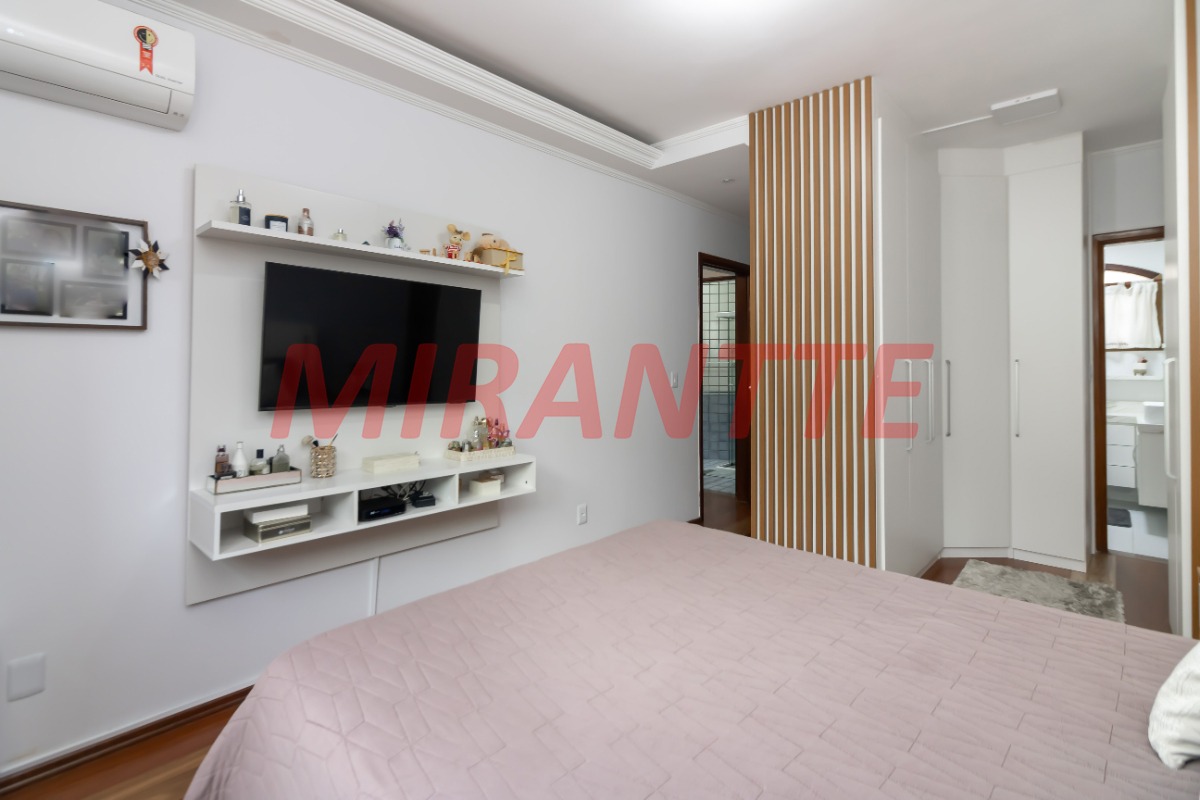 Sobrado de 223m² com 3 quartos em Jardim Virginia Bianca
