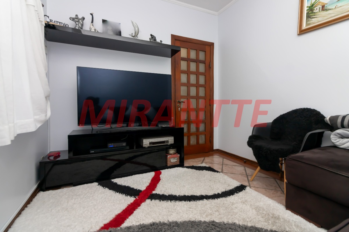 Sobrado de 223m² com 3 quartos em Jardim Virginia Bianca