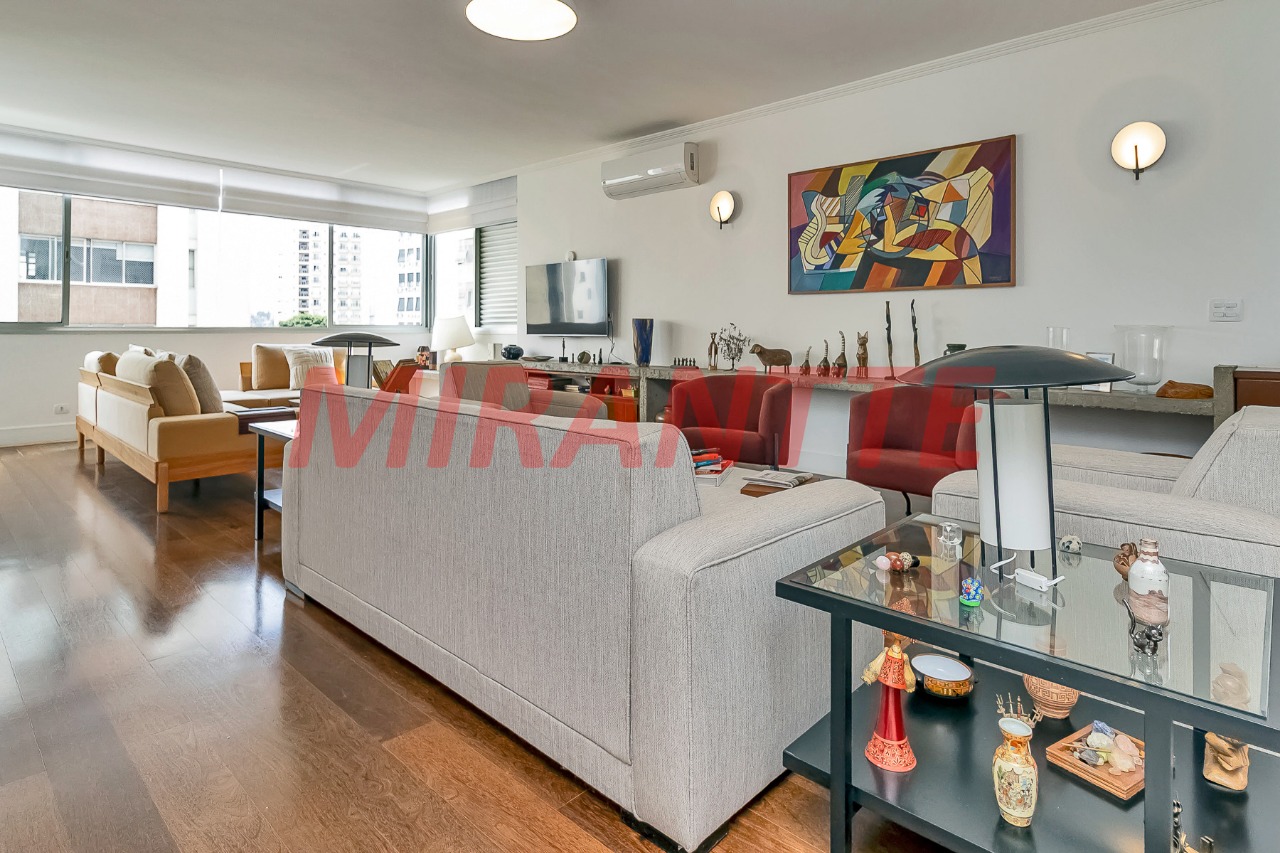 Apartamento de 270m² com 3 quartos em Higienópolis