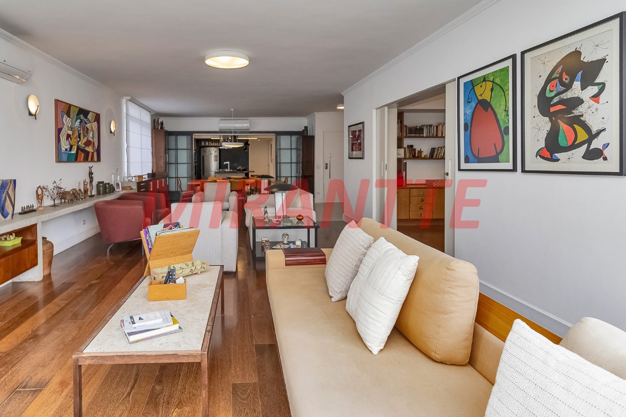 Apartamento de 270m² com 3 quartos em Higienópolis