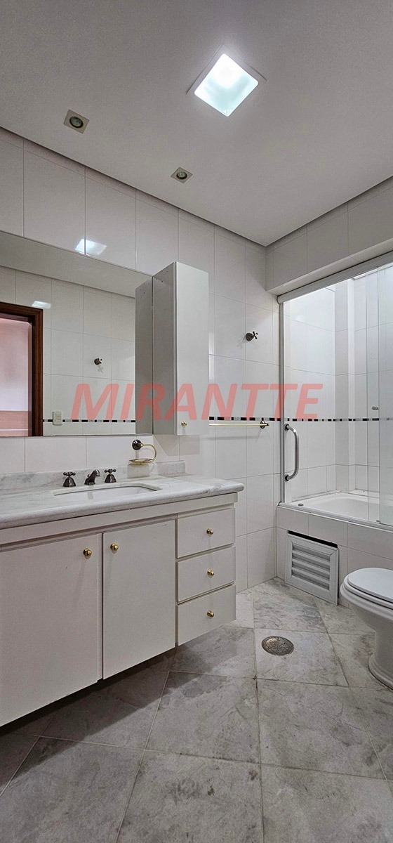 Apartamento de 140m² com 3 quartos em Santa Teresinha