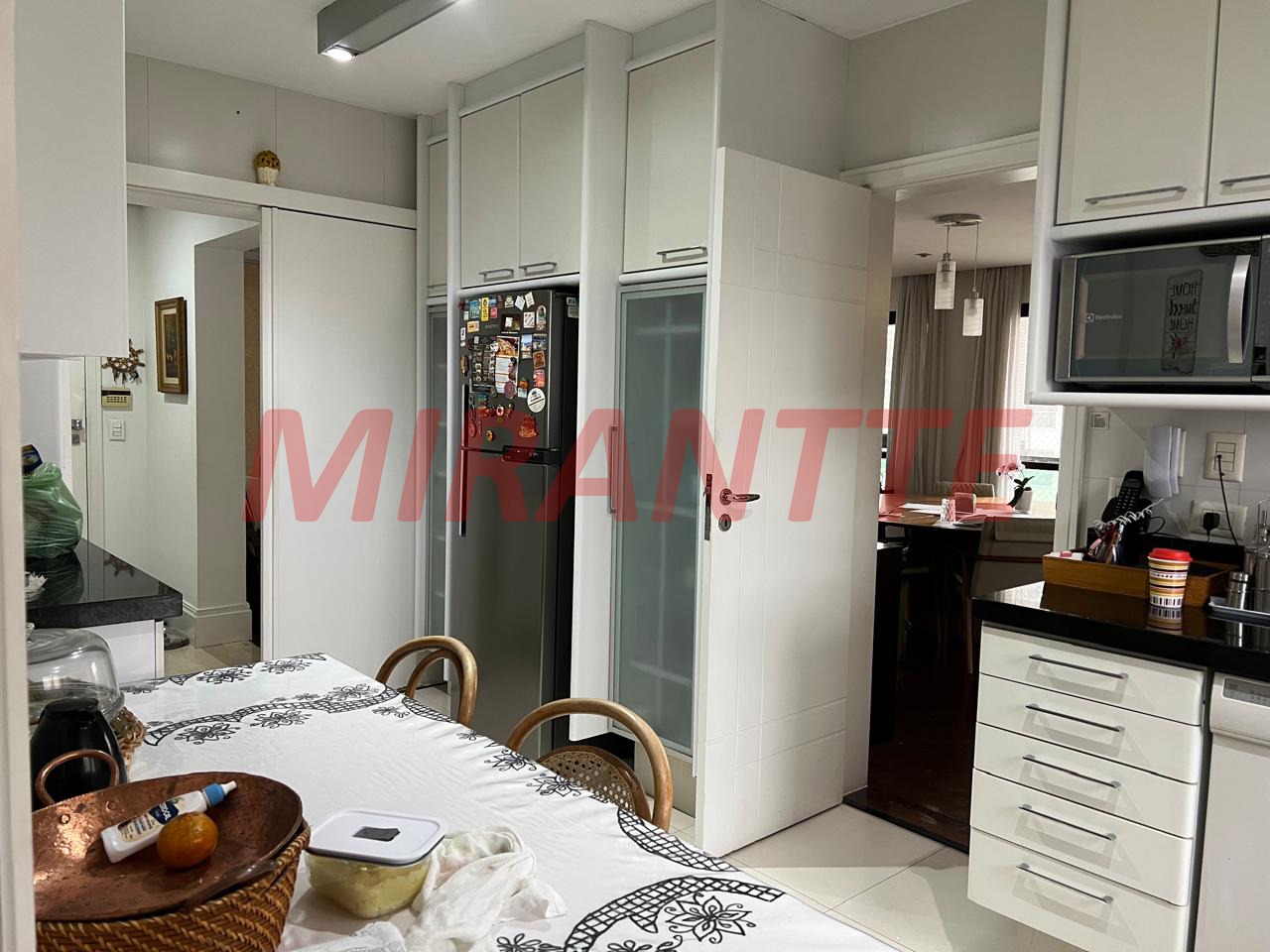 Apartamento de 220m² com 3 quartos em Santana