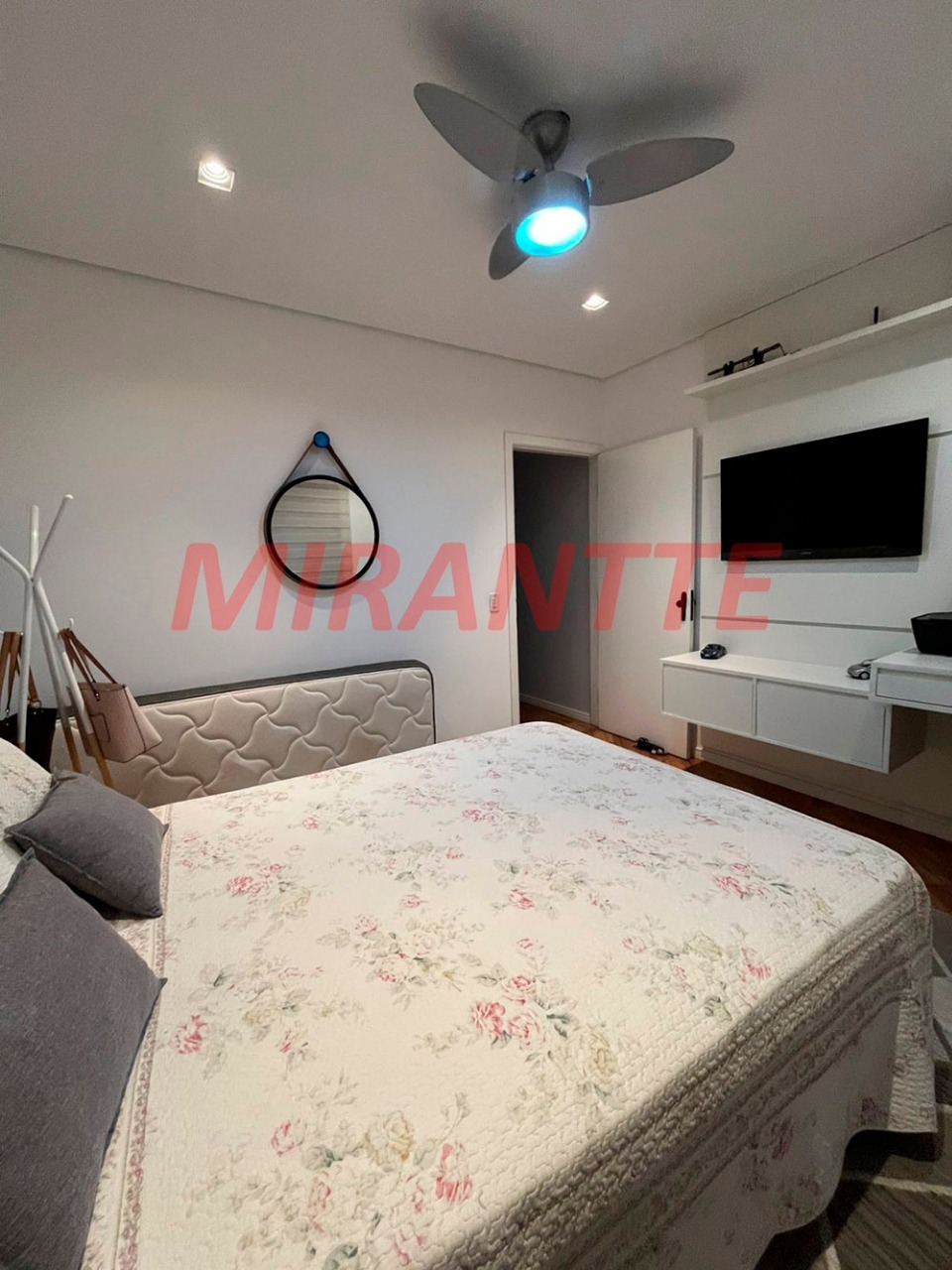 Sobrado de 147m² com 3 quartos em Vila Nova Mazzei
