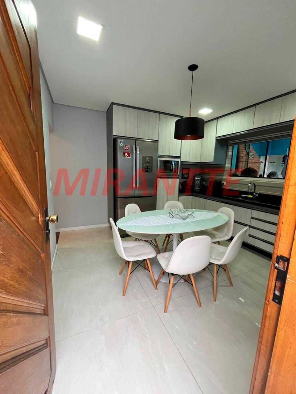 Sobrado de 147m² com 3 quartos em Vila Nova Mazzei