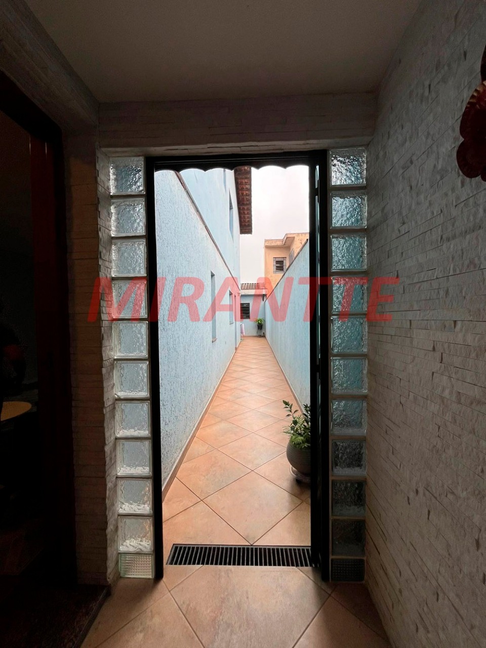 Sobrado de 147m² com 3 quartos em Vila Nova Mazzei