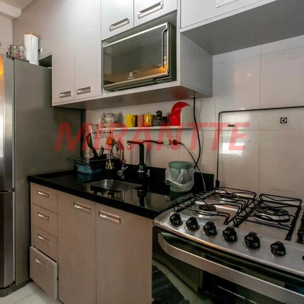 Apartamento de 58m² com 2 quartos em Vila Galvão