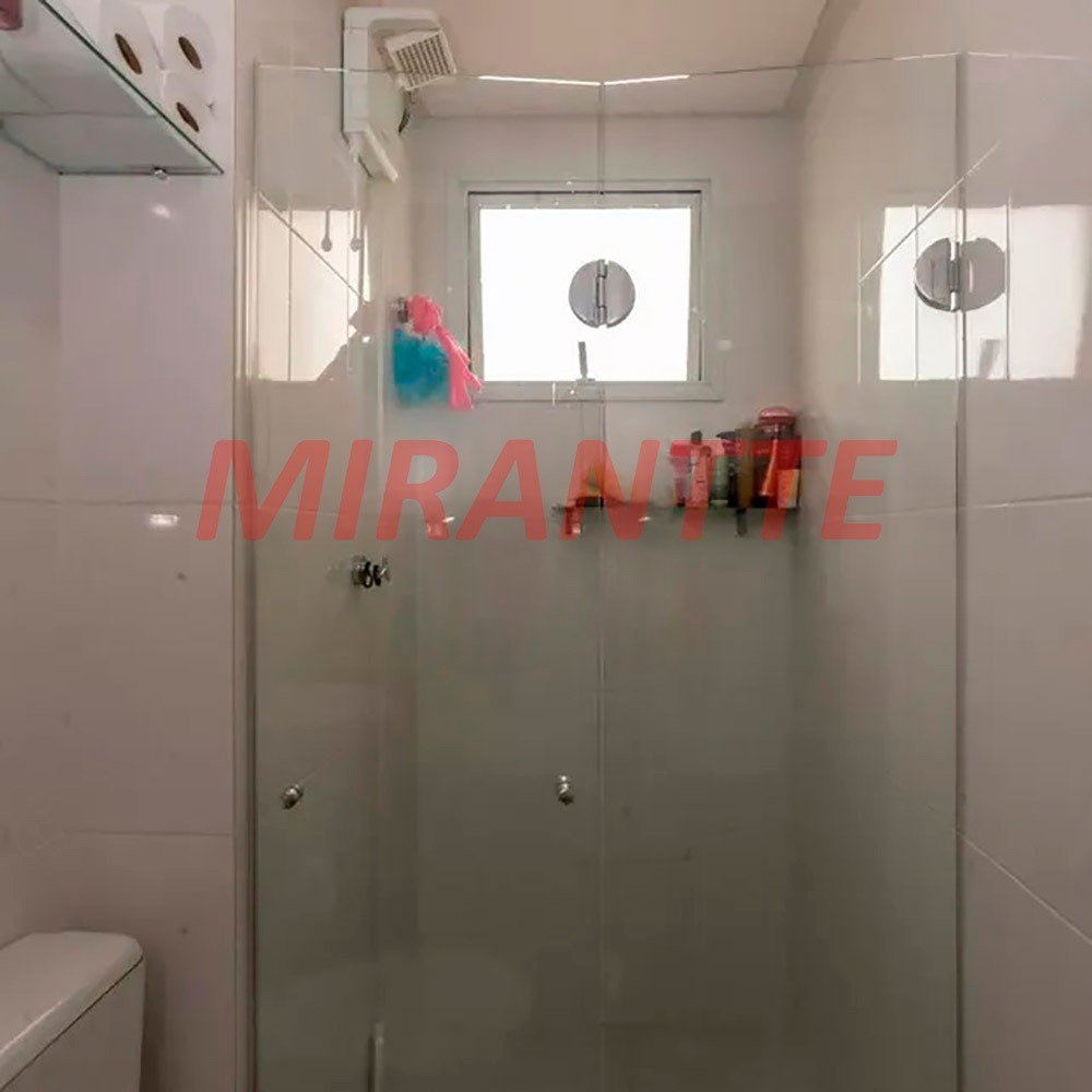 Apartamento de 58m² com 2 quartos em Vila Galvão
