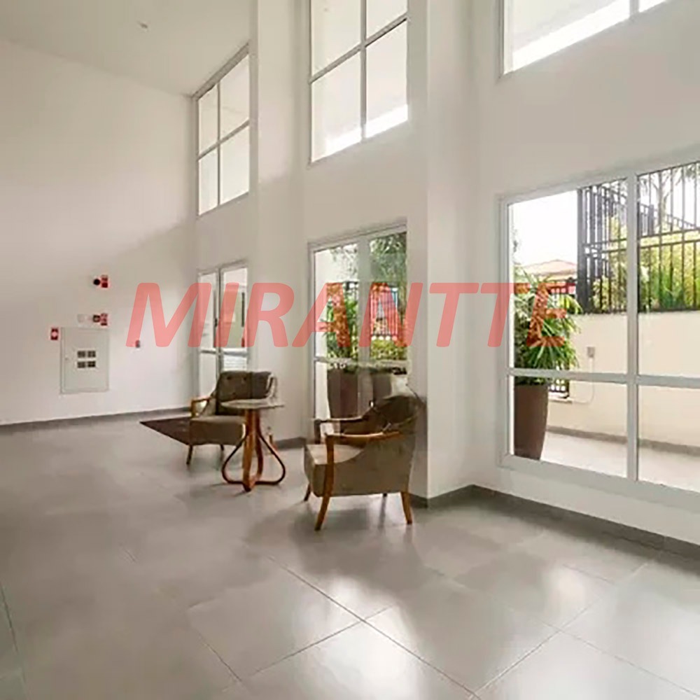 Apartamento de 58m² com 2 quartos em Vila Galvão