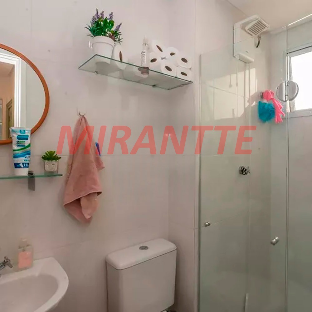 Apartamento de 58m² com 2 quartos em Vila Galvão
