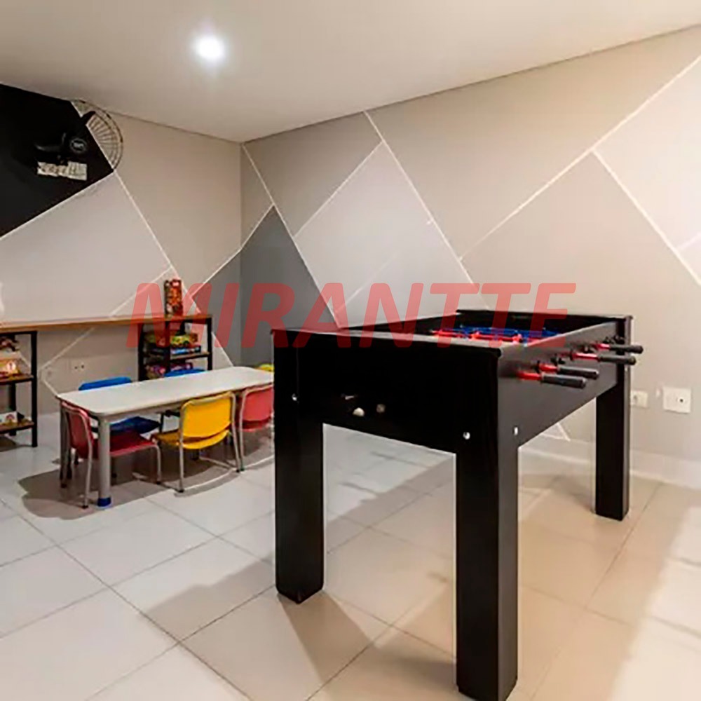 Apartamento de 58m² com 2 quartos em Vila Galvão