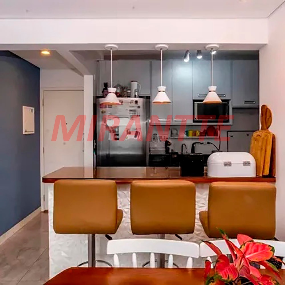 Apartamento de 58m² com 2 quartos em Vila Galvão